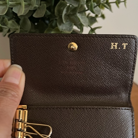 Authentic 💯 LV Damier Ebene 6-Key Multicles Holder + Dust Bag - Picture 9 of 9